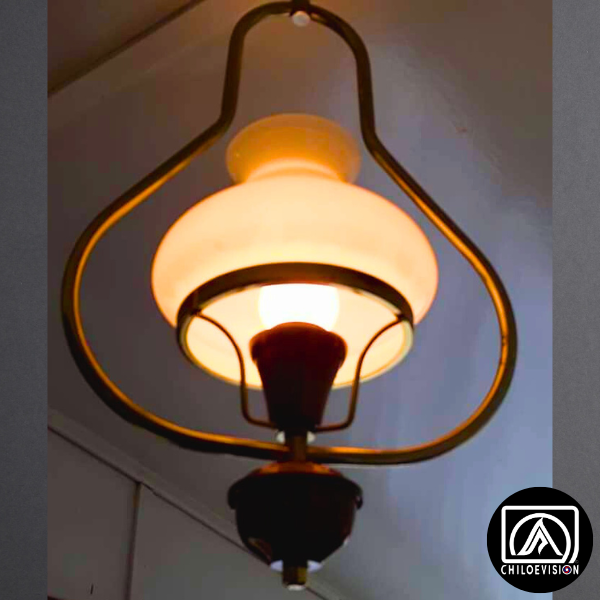 Instalación de Lámpara Decorativa en Chonchi - Servicios de electricidad en Chiloé