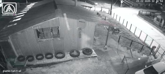 Imagen Nocturna Nítida y Segura con Cámara de Seguridad en Chiloé