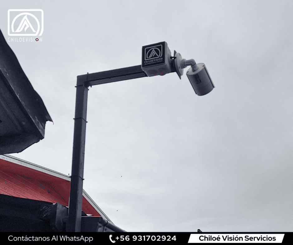 Instalación de Cámaras de Seguridad con Soporte Metálico en Chiloé