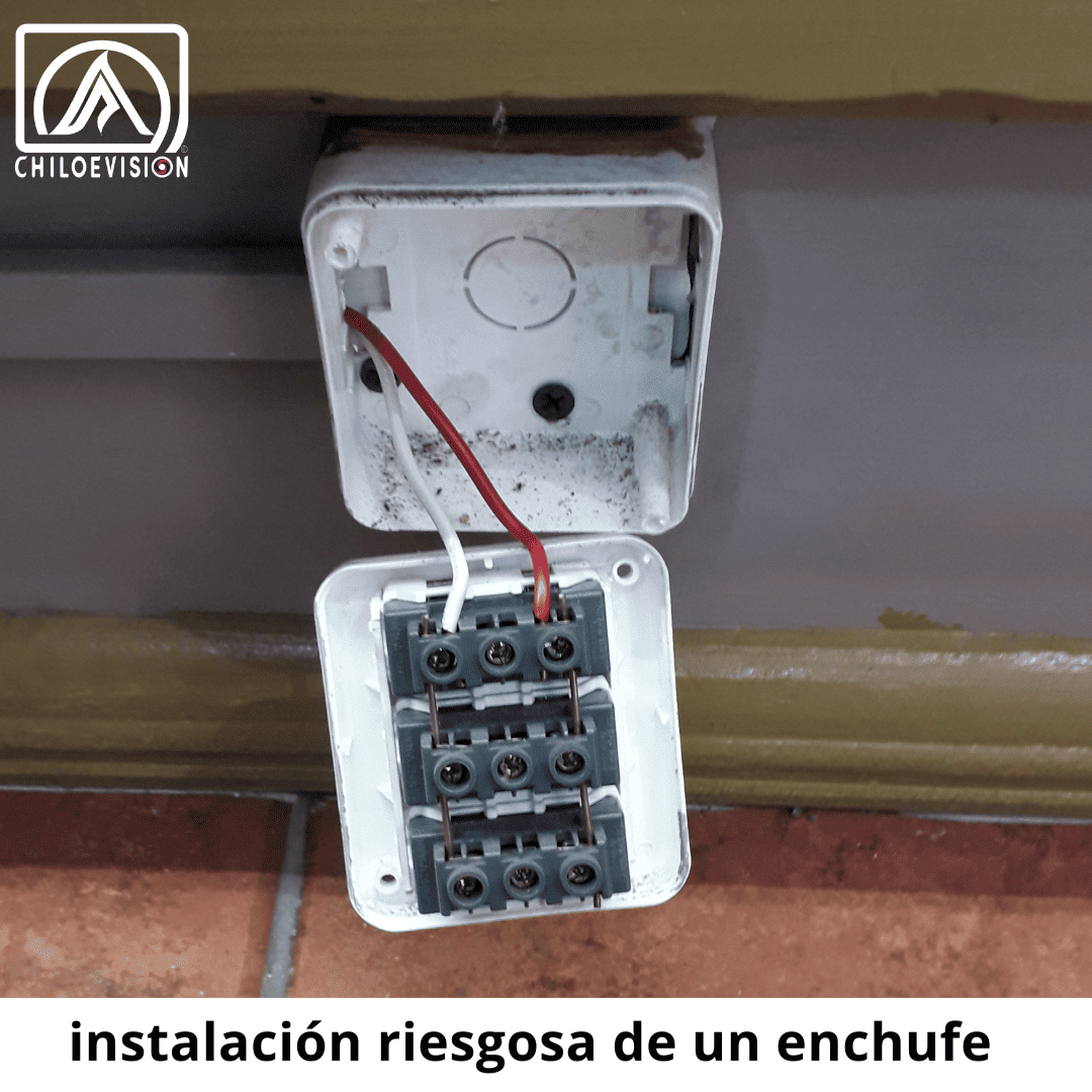 Corte circuito en enchufe e interruptor en Castro