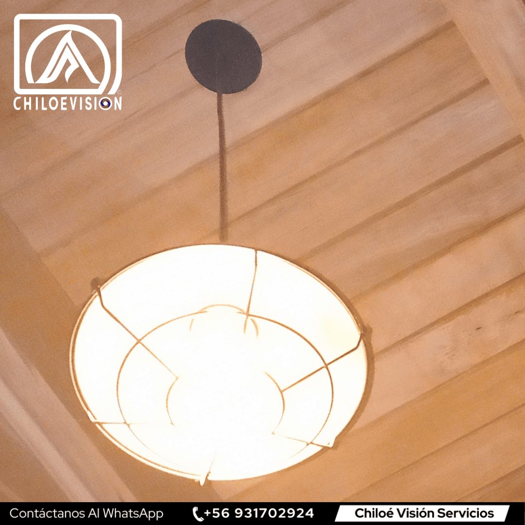 Instalación de lámparas colgantes y luminarias LED en Chiloé