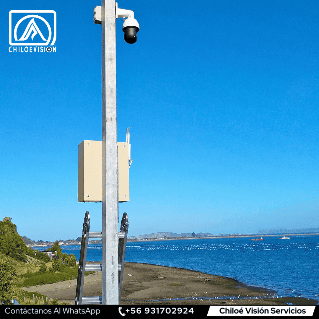 Instalación de soportes y pilares metálicos para cámaras de seguridad