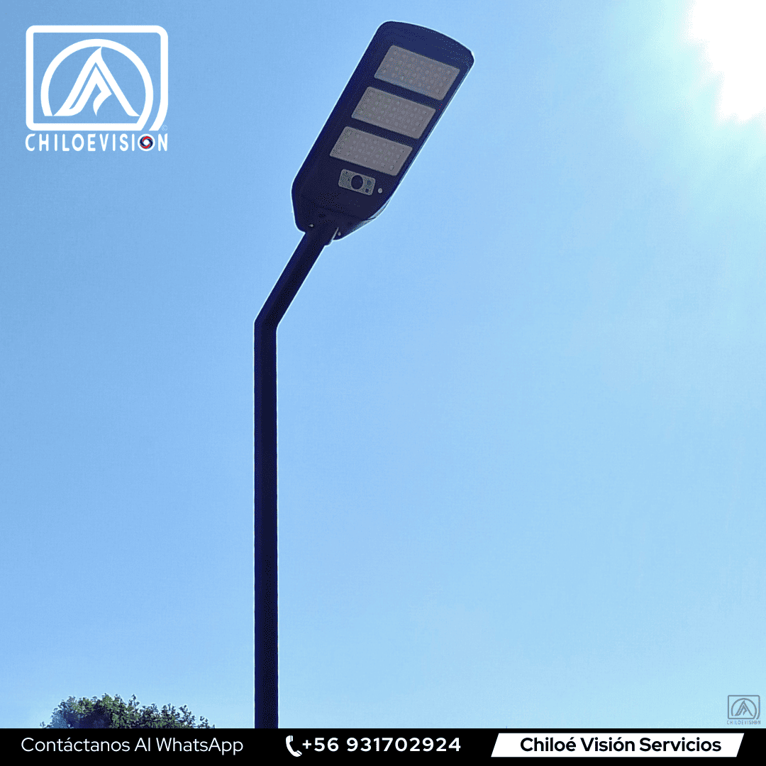 Instalación de Iluminación Solar con Soporte Metálico